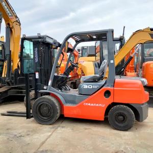 Le Japon a utilisé le chariot élévateur d'origine 8FD30 3T vente chariot élévateur diesel chariot élévateur japon Komatsu 3 tonnes Isuzu moteur bon - Product Image 5