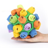 Jouet pour chien Snuffle Ball : Puzzle interactif pour cachettes, balle en peluche pour l'enrichissement et le divertissement anti-ennui