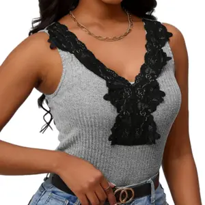 Blusa interior feminina elegante com costura de renda e decote em V profundo, blusa de malha com base lisa e sem mangas