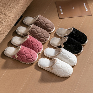 Cotton Slippers Ladies Soft Warm Indoor Non-slip Home Plush Autumn Winter Soft Fur Style <b>Slide</b> Design Couples Bedroom Slipper - Product Image 4