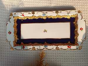 Plato de Cena Redondo Clásico de Porcelana Dorada de Lujo, Ecológico, con Base Alta, Ideal para Bodas y Restaurantes - Product Image 2