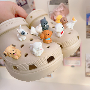 จี้รองเท้าลายสุนัขแบบใหม่ขายดี ตกแต่งรองเท้า DIY อุปกรณ์เสริมหัวเข็มขัดรองเท้า ขายส่งสำหรับร้านรองเท้าและผู้ค้าปลีก - Product Image 1