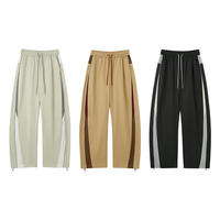 QUICKSHOW Maßgeschneiderte High-Side-Stripe Trainingshose für Herren Vintage Reflektierende Polyester-Fallschirmhose Modische Trainingshose High Street