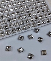 Gros coeur tordu et ovale à carré en forme de K9 Flash High Products perceuse à ongles en verre blanc fond pointu pour pile de bijoux
