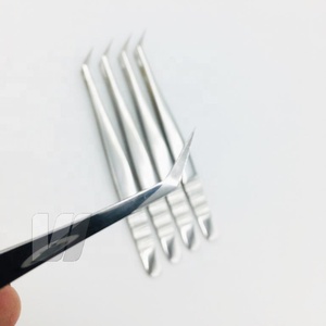 แหนบคีบขนตาสแตนเลสแบบญี่ปุ่นเคลือบสีเงินพร้อมปลายแหลมออกแบบโลโก้ได้ตามต้องการ - Product Image 6