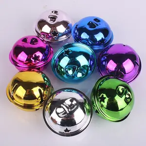 40mm mehrfarbige DIY Metall Jingle Bells Weihnachten glänzende Glocken für Festival Party Dekorationen Schmuck Hund Katze Glocken