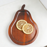 Plateau de service en bois en forme de poire avec motif végétal, en matériau de qualité alimentaire, pour servir des fruits et une utilisation en cuisine, idéal pour les cadeaux