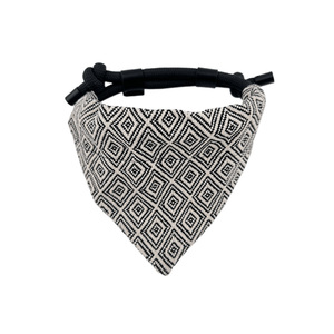 Giá bán buôn tùy chỉnh in logo Polyester vải dễ thương Pet Dog phụ kiện Khăn Bandana - Product Image 1