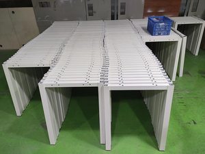 Guangzhou <span class=keywords><strong>BERSON</strong></span> Factory Nuevo diseño Alta calidad en forma de L Muebles de oficina Piezas de hardware de escritorio Ceo Patas de muebles de escritorio - Product Image 6