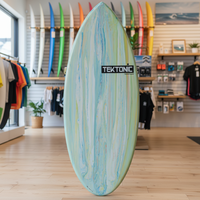 Planche de surf unisexe personnalisable OEM en fibre de carbone, résine époxy et mousse IXPS, durable et haute performance pour le surf en vagues et les eaux océaniques