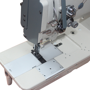 Machine à coudre industrielle à 2 aiguilles, triple alimentation, point noué, double aiguille - Product Image 3
