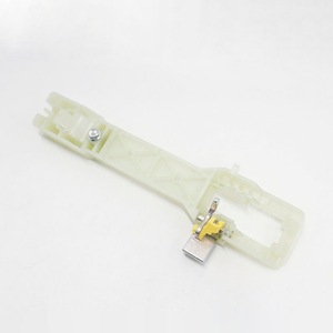 Manija de puerta izquierda Kia 826551F000, pieza de repuesto de plástico para reparación de automóviles - Product Image 3