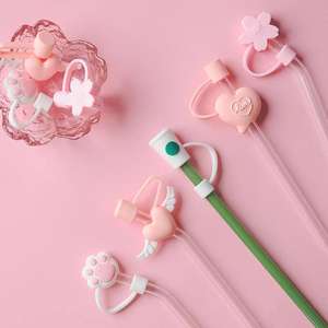 Tapa de pajita de dibujos animados de silicona de 8mm de diámetro al por mayor tapas reutilizables a prueba de polvo con puntas de pajita cubre accesorios de barra - Product Image 5