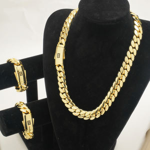 <span class=keywords><strong>Collana</strong></span> a Catena Cubana Monaco Miami in Oro 18k Personalizzata all'Ingrosso, Catena Cubana Miami 20mm - Product Image 4