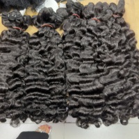 Lots de Cheveux Naturels Bruts 100% Non Transformés – Meilleure Qualité Cheveux Humains Bouclés Cambodgiens Birmans