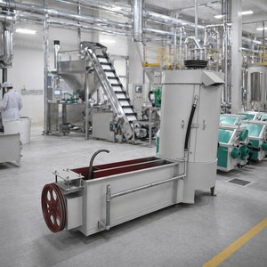 Machine <span class=keywords><strong>de</strong></span> lavage et <span class=keywords><strong>de</strong></span> séchage multi-céréales pour le nettoyage des graines <span class=keywords><strong>de</strong></span> blé, <span class=keywords><strong>de</strong></span> riz, <span class=keywords><strong>de</strong></span> maïs et <span class=keywords><strong>de</strong></span> soja - Product Image 3