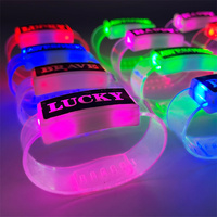 Bracelets lumineux personnalisés bracelet de poignet led pour fête musicale bracelet en silicone led réglable bracelets de concert led en silicone pour événements