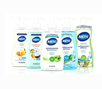 Autocollants personnalisés en PP haute adhérence et imperméables pour les étiquettes de bouteilles de détergent à lessive, de savon pour les mains et de liquide vaisselle