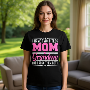 Camiseta para mujer con diseño de texto rosa para mamá y abuela - Product Image 3