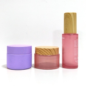 ขวดแก้วทรงแบนสีชมพูแบบกำหนดเองขนาด 1 ออนซ์ พร้อมหลอดหยด 30 มล. 50 มล. สำหรับบรรจุเซรั่มบำรุงผิวหน้า น้ำมันหอมระเหย บรรจุภัณฑ์สำหรับผลิตภัณฑ์ดูแลผิว พร้อมบริการสกรีนพิมพ์ - Product Image 2