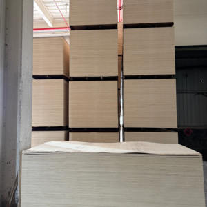 Contreplaqué de peuplier chinois 18mm 1220*2440mm E0 E1 pour meubles et armoires - Product Image 6