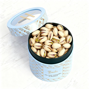 Tube en papier kraft de qualité alimentaire personnalisé avec fenêtre transparente et couvercle hermétique |   Emballage cylindrique écologique pour noix et chocolat - Product Image 1