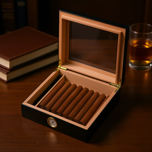 Humidor portátil de madera de cedro para cigarros con higrómetro y humidificador para almacenar cigarros, acabado en laca negra. - Product Image 2
