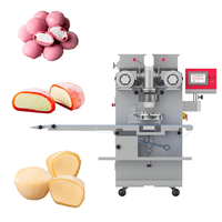 Machine à encruster les mochi entièrement automatique à moteur, en acier inoxydable de qualité alimentaire, pour la production de grande capacité de biscuits fourrés/Maamoul/produits énergétiques