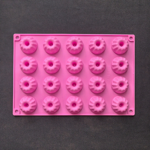 Mini <span class=keywords><strong>moule</strong></span> en silicone 20 trous <span class=keywords><strong>Savarin</strong></span> pour la cuisson en forme de vis Chocolat Bonbons Pudding Dessert Gâteau Décoration Fête Bougie <span class=keywords><strong>Moule</strong></span> - Product Image 5