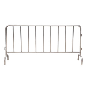Barricades <span class=keywords><strong>en</strong></span> acier robuste galvanisé antirouille contrôle des foules chantiers de construction accessoires de clôture <span class=keywords><strong>bois</strong></span> traité sous pression Nature - Product Image 1