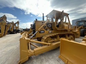รถดันดินตีนตะขาบ Caterpillar D8K มือสอง สภาพดี ใช้งานน้อย นำเข้าจากญี่ปุ่น พร้อมริปเปอร์ - Product Image 3