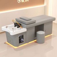 Lit de spa capillaire haut de gamme style thaïlandais pour salon de beauté, avec système de circulation d'eau et chauffe-eau intégré pour les soins capillaires et le lavage.