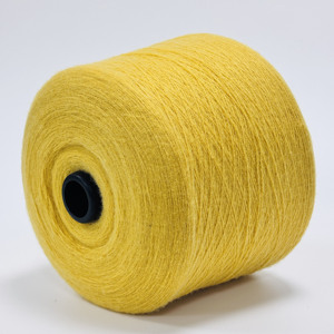 <span class=keywords><strong>Vente</strong></span> chaude fil mélangé acrylique 18S/2 Imitation fil de <span class=keywords><strong>laine</strong></span> <span class=keywords><strong>Angora</strong></span> Anti-boulochage lumière chaude et moelleux ventes directes d'usine - Product Image 3