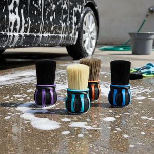 Ensemble de brosses de détaillage automobile miniatures CY-PRO005 Orange (3,9*2,1 pouces), poignée compacte antidérapante, poils personnalisés pour le nettoyage de la voiture et de la maison - Product Image 4