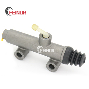 Pièces de <span class=keywords><strong>camion</strong></span> de haute qualité et robustes pour <span class=keywords><strong>camion</strong></span> à benne basculante <span class=keywords><strong>IVECO</strong></span> P/PA KG23017.<span class=keywords><strong>1</strong></span>.<span class=keywords><strong>1</strong></span> 7.18301 42063311 Cylindre maître d'embrayage - Product Image 4