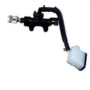 Maître-cylindre de frein arrière pour moto NXR160 <span class=keywords><strong>EDD</strong></span> 15-/XRE190, nouveau, placement supérieur, fabriqué en Chine - Product Image 1