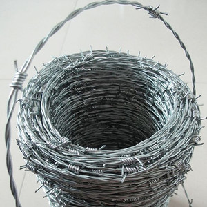 Fil barbelé galvanisé de haute qualité avec revêtement PVC - Bobine - Étanche - Durable - Clôture pour ferme et <span class=keywords><strong>chantier</strong></span> - <span class=keywords><strong>Prix</strong></span> usine - Product Image 1