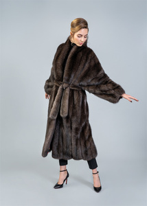<span class=keywords><strong>Manteau</strong></span> de fourrure de zibeline russe pleine longueur gris argenté de fabrication d'usine - Product Image 6