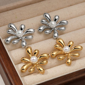 Clioro ต่างหู<span class=keywords><strong>ส</strong></span><span class=keywords><strong>แตน</strong></span><span class=keywords><strong>เล</strong></span><span class=keywords><strong>ส</strong></span>ไม่เป็นสนิมกันน้ำสำหรับผู้หญิงต่างหูไข่มุกชุบทองเครื่องประดับสำหรับผู้หญิง - Product Image 3