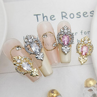 Breloques de luxe en zircon pour ongles, ornements brillants de haute qualité pour nail art, accessoires de bijoux en cristal de luxe pour ongles