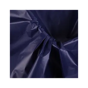 天鹅绒防水420T 100% 尼龙塔夫绸面料，用于羽绒户外夹克