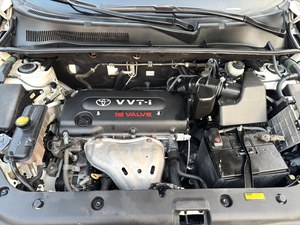 Toyota RAV4 d'occasion 2009 2.4L Automatique SUV LHD 5 places 4x4 170 CV Toit ouvrant panoramique Sièges en cuir Voiture économique pour l'Afrique - Product Image 6