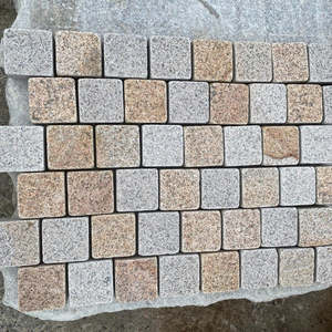 Adoquines de Granito Amarillo Claro Pulido G682, Excelente para Patios y Parques al Aire Libre - Product Image 2