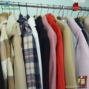 Cappotti <span class=keywords><strong>in</strong></span> Lana per Donna, Giacche Invernali alla Moda, Abbigliamento di Seconda Mano dalla Turchia <span class=keywords><strong>in</strong></span> Balle per la <span class=keywords><strong>Vendita</strong></span> - Product Image 4