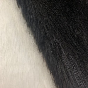 Haute qualité 1500g blanc teint noir fausse fourrure de renard longue peluche tissu pour vêtements pour jouets - Product Image 5