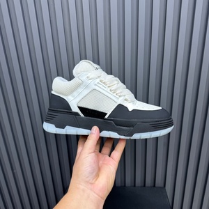 Chaussures de course décontractées de haute qualité, conçues sur mesure. Patins à roulettes personnalisés de haute qualité. Décontracté, respirant, antidérapant et durable. - Product Image 4