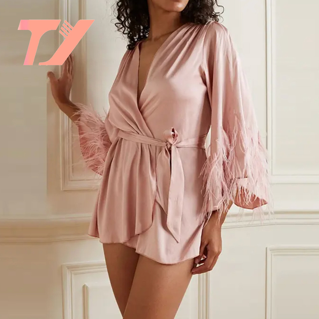 TUOYI Custom Night Wear Sexy Satin Silk Feather Robe Femme Bride Bridal Kimonos Ladies Bridesmaid Robes Women's Sleepwear