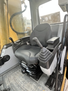 ญี่ปุ่นใช้รถขุดตีนตะขาบ Caterpillar 320CL มือสอง ขนาด 20 ตัน เครื่องจักรก่อสร้าง สภาพ 90% รถขุดมือสอง Caterpillar 320CL - Product Image 2