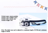 Nouvelle mode rétro 2025, mini poupée elfe miniature 3D, appareil photo électrique en plastique, bricolage 1:12, visage souriant, sangle, ruban, lumineux, voix