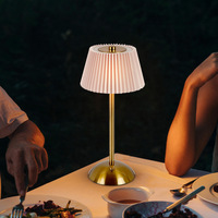 USB Şarjlı Mood Işık Minimalist Tasarım Dokunmatik Kontrol Kumaş Kaplama Lüks Kablosuz LED Masa Lambası Restoran İçin